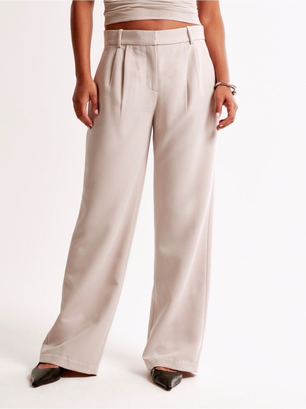 A&F Sloane Low Rise Tailored Wide Leg Pant